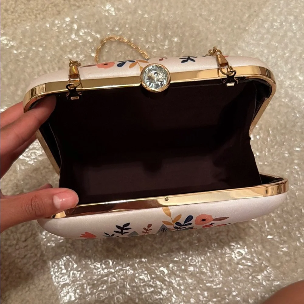 Floral Printed Ivory Crossbody Clutch with Gold Chain